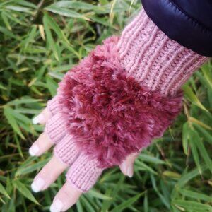 Marsala Rose Pink Handmade Knitted Fuzzy Plush Half Finger Texting Gl…